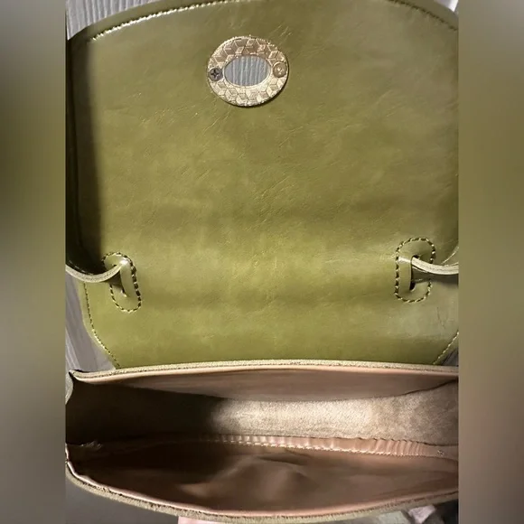 NWOT Vintage Style Twist Lock Closure Crossbody Shoulder Bag in Green - Picture 6 of 10